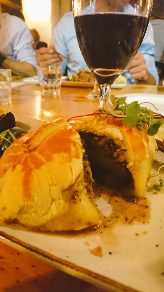 Boozy_Foodie's tweet photo. Luscious red paired with Beef Wellington.... ๐ท ๐ท #cwwu #bloscafe #Pretoria @KWVwines @CWWU1 https://t.co/wwQb2QfwUT
