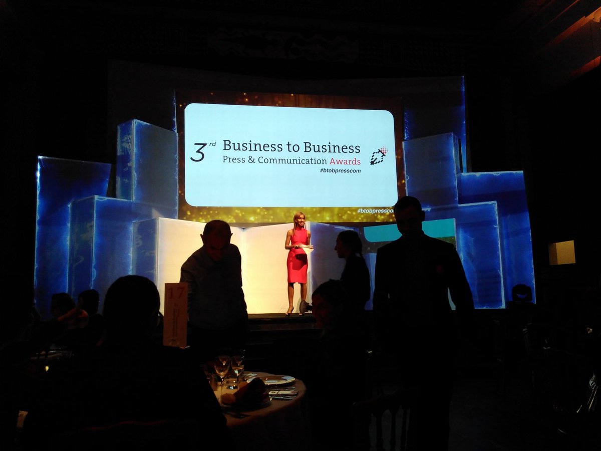 WeAreDaddyKate's tweet photo. Aanwezig op de #btobpresscom Awards. Inspirerende avond! @anitadeschee @DemeuleJ https://t.co/xRnV7NbiFA