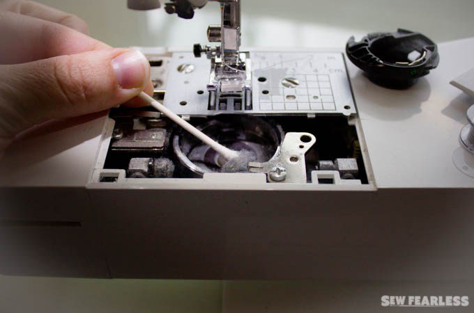 Is the tension on my machine broken? sewfearless.com/2016/10/tensio…