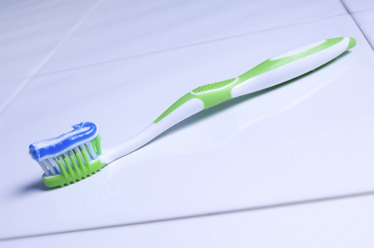 What should I look for when choosing a toothpaste? ow.ly/a5vC305ABjm #AskDrK #teeth