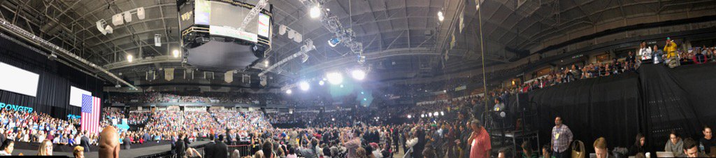 jeneps's tweet photo. 11,000 people in North Carolina for Hillary Clinton and Michelle Obama, per fire marshal https://t.co/zwnLQ77sZc
