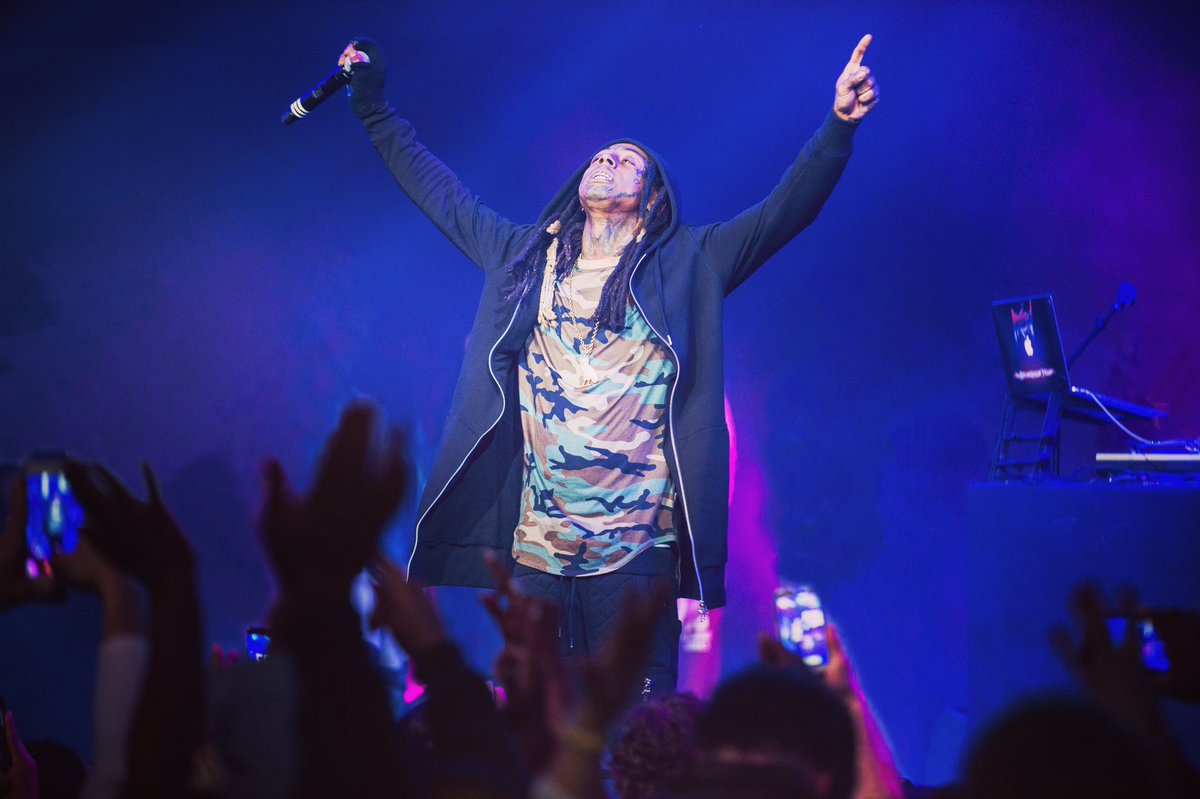 ✌️️ days remaining until #Halloweezy with <a href="/LilTunechi/">Lil Wayne WEEZY F</a>! 😈👻🍾 Are you ready?!