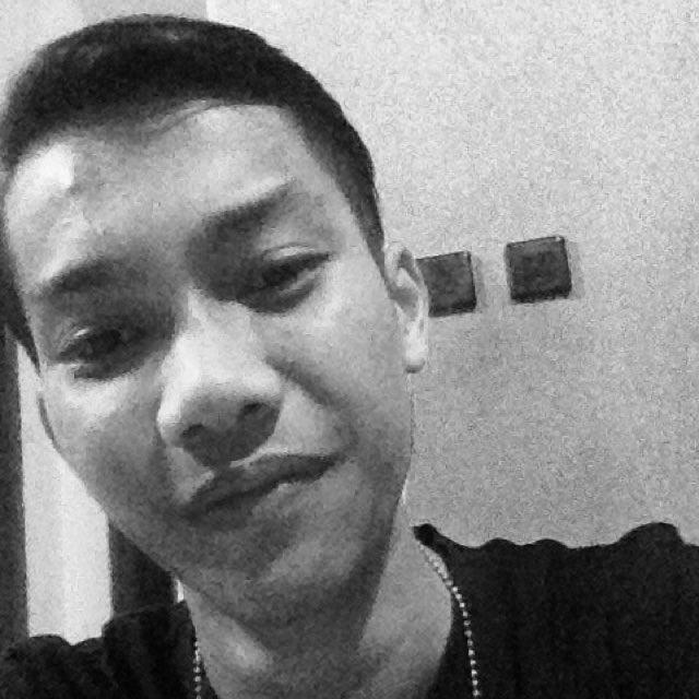 faisalfarras99's tweet photo. Come hangout with me > #⚽️😰 on #BIGOLIVE. https://t.co/Sj5oUUPAZh https://t.co/UmCBiRKWpl