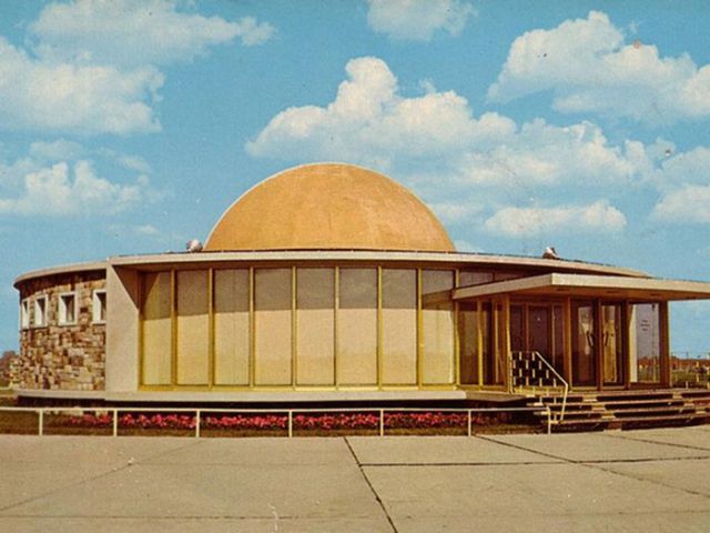 edmontonjournal's tweet photo. .@Paulatics: Restoring the Queen Elizabeth II Planetarium, the jewel in the crown of Coronation Park. https://t.co/cWaP74o8zy #yeg https://t.co/pGeSKI73Du
