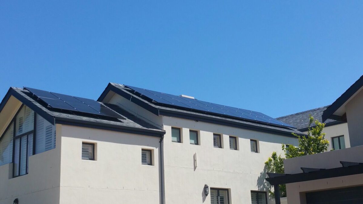 GreenSunEnergy's tweet photo. 6.4kWp @SolarFrontierEN #ThinFilm panels on another slate roof in Atlantic Beach Estate. @SchletterInc structure https://t.co/lkPa5or9SM
