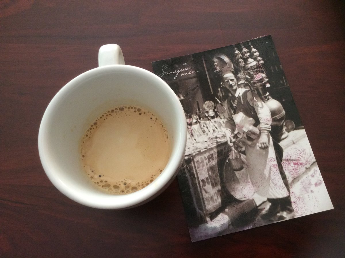 AromaCafes's tweet photo. El #café que mejor sabe es el que se acompaña con una enorme sonrisa
Gracias @italianacafe por esta bonita postal desde Sarajevo 😍 #cafelfie https://t.co/wnl2Gp6XUN