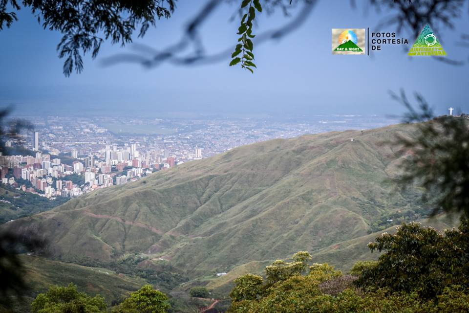DayAndNightTRC's tweet photo. ¡Like si volverías a correr en las hermosas montañas de Pichindé!

Foto de Aire Libre y Aventura* https://t.co/xXUC6Mmjs5