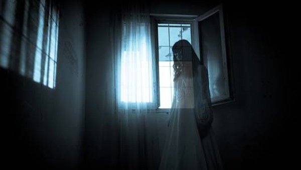 scottmosby's tweet photo. It's true - some houses ARE haunted! We've had a few run-ins. Here's some of our ghost stories: https://t.co/cA1bnUiiic https://t.co/008wV9q08T