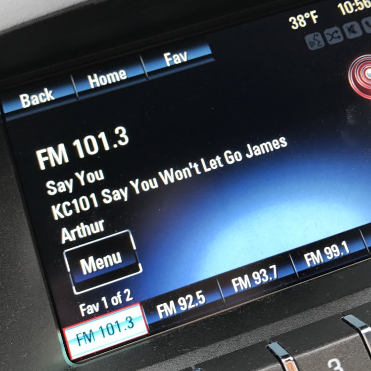 siedda_'s tweet photo. when @JamesArthur23 finally makes it on the radio in Connecticut!!! crying #ily #cometotheUS https://t.co/FdEbOMqASo