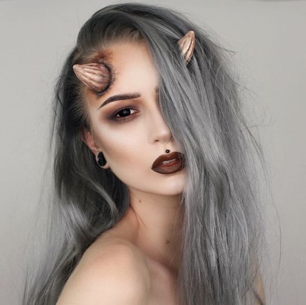 dolledupie's tweet photo. How incredible is this Halloween look using @SleekMakeupIRL  #CreamContourKit Light 😈 https://t.co/FlPNwgdJ9U #IrishBeautyHour #DolledupIE https://t.co/0gk63dOju4
