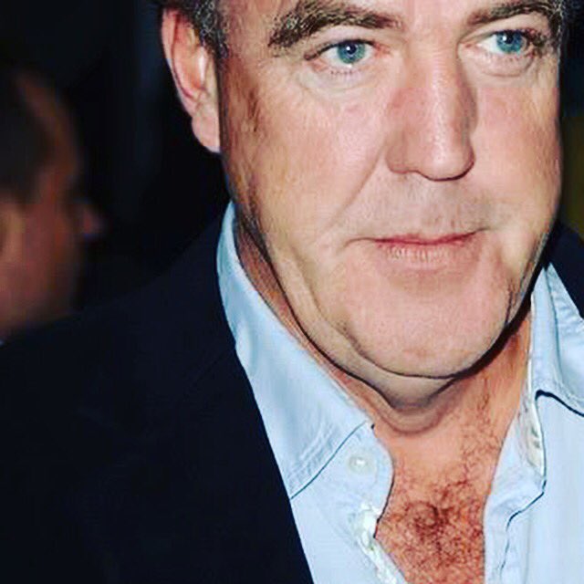 HunkyClarkson's tweet photo. #hellochesthair #iwanttorubmyfacealloverthat #blueeyes https://t.co/9GNebCpOSS