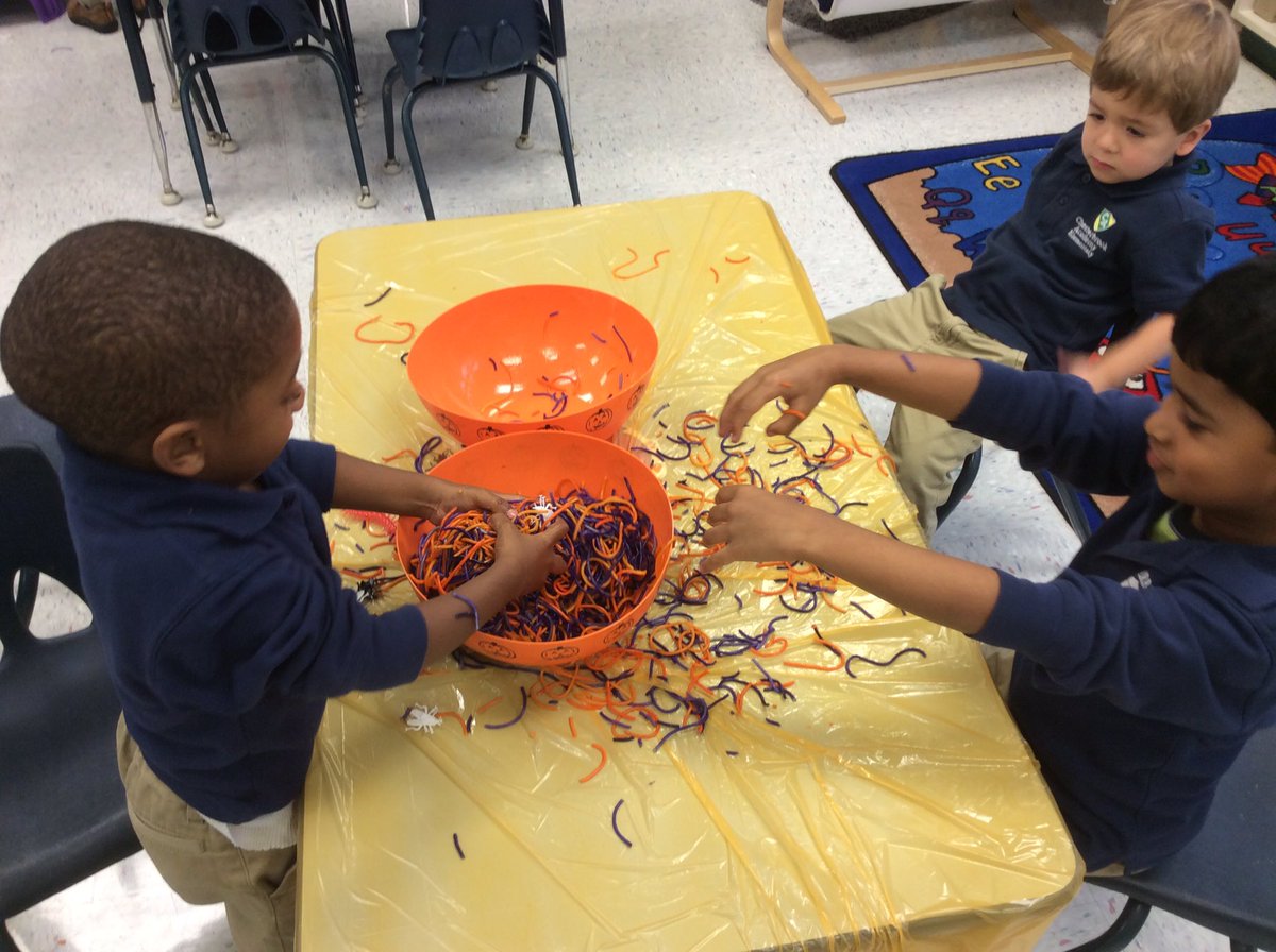 CBAWestChester's tweet image. Finding spiders in spaghetti slime for #SpookyS