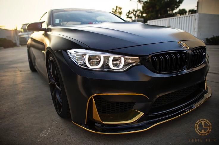Carfluence's tweet photo. Matte black BMW m4 with gold trim 👌 https://t.co/bzHdmNlngw