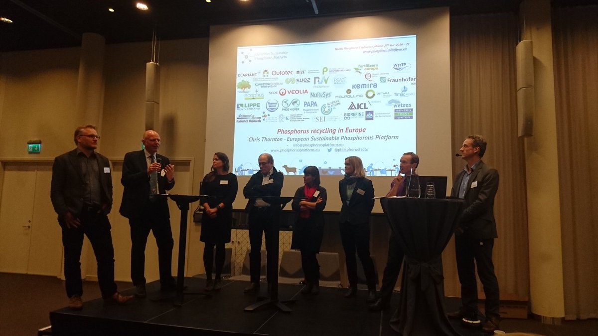 AndersFinnson's tweet photo. The Nordic Council @nordensk now starts a Nordic network on P-recycling including governments+stakeholders @karolinaskog @mankler #npc16 https://t.co/vA2Qi3FItC