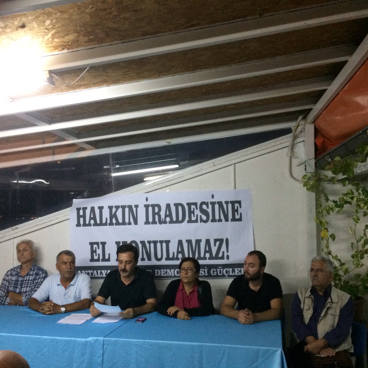 SYKP EşGnl. Bşk. Ahmet Kaya'nın katılımıyla 'İrademe Dokunma!' şiarıyla basın toplantısı gerçekleştirildi.