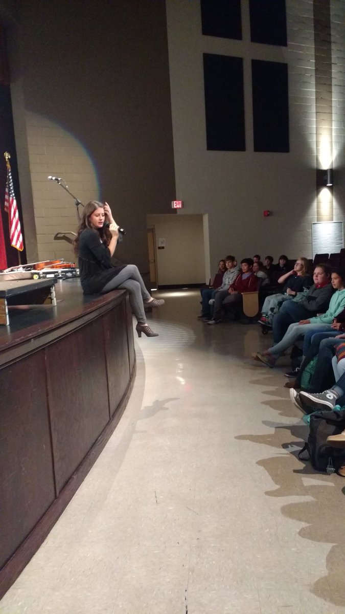 Mdownt's tweet photo. Thank you to @annebucklemusic for coming to speak to 8th graders about the hard work needed to succeed in the music industry! #59percent https://t.co/dfZYCrnfsO