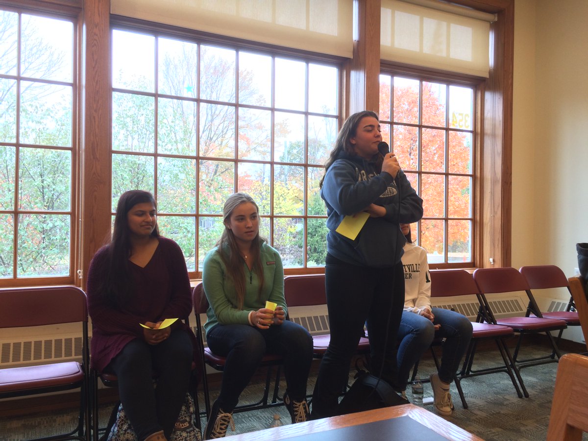 superlibrarian's tweet photo. #phsstudents answering questions from Pocantico students in the #phslibrary https://t.co/s94VI9047E https://t.co/wK03ubvlr9