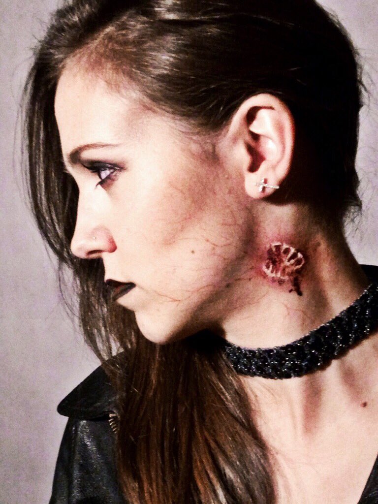 begosrules's tweet photo. Estreno blog con un post "terrorífico" Espero que os inspire para vuestro  #halloween 
https://t.co/UmiU3glFG7
📸 #begosrules 💄 @sizquier2 https://t.co/VfRDFpyGp3