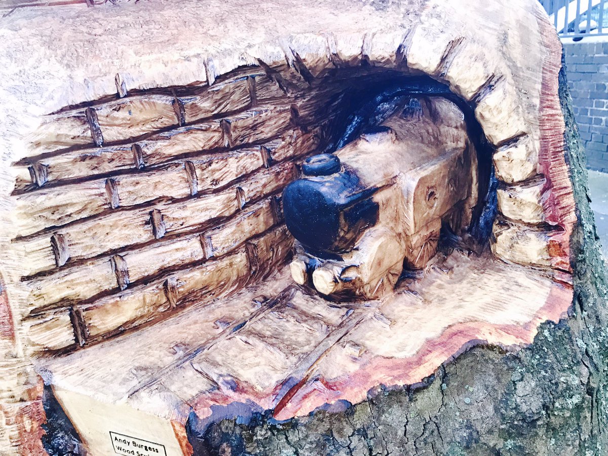 altrinchamtoday's tweet image. The finished Altrincham Clock Tower wood sculpture from @BurgessSculptor  - amazing skill