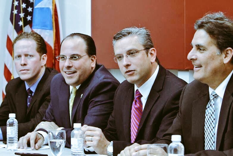 RedNewName's tweet photo. #NoVuelvasACaer! en las FALSAS promesas de un gobierno @ppdpr y en @DavidBernierPR
#NoVuelvasACreer ¡El 8 de noviembre!
#DespidelosDelPoder https://t.co/dDdHoLkwSc