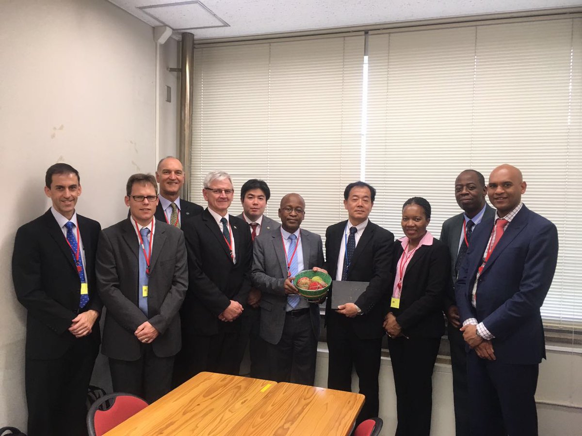 Fruit SA delegation led by Counsellor Sithembele Kelembe meeting with MAFF in Tokyo.