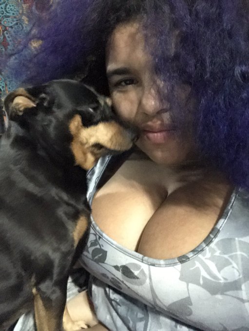 Messy hair but this thing is my best friend. https://t.co/umRDqJKTNI<a href="/tag/bbw"class="tags"><span>#bbw</span></a><a href="/tag/clips4sale"class="tags"><span>#clips4sale</span></a>