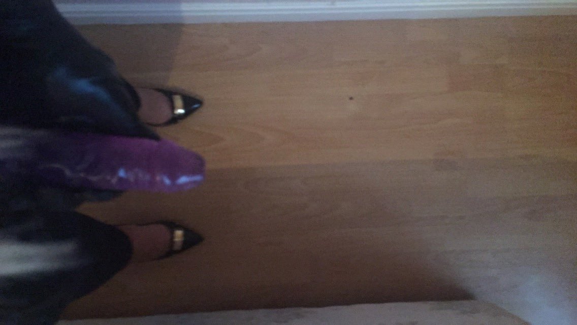 x_milly's tweet photo. Who wants to be a slut? #sisstraining https://t.co/7LhW5MfEMn
