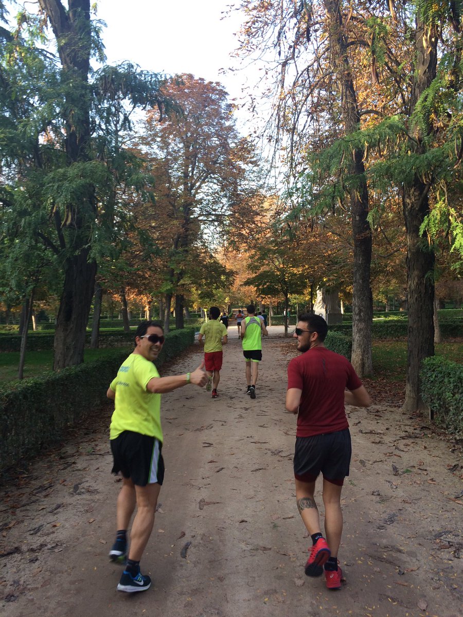 AlbBarrantes's tweet photo. Probando las @oakley #Primz Trail. Muy cómodas, ligeras e ideales para los cambios de luz a zona sombría. https://t.co/vWOgmxSndW