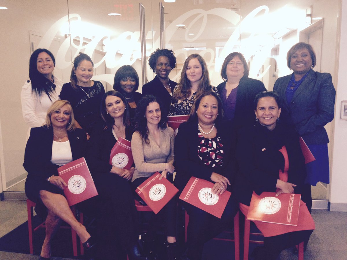 marce_ruiz_'s tweet photo. Reunidas con #mujeres  en cámara de comercio de mujeres #New York @nywccorg https://t.co/R77BunmhlV