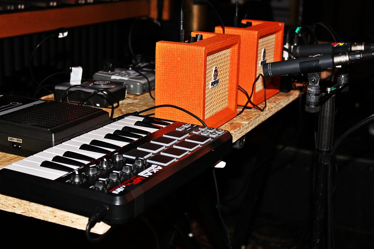 The stage of <a href="/AlmostCredible/">AlmostCredible Music</a>:
cassette machines
reel-to-reel tape
amplified rocks 
vibraphone
harmonium
and
"various objects"
#Exposure