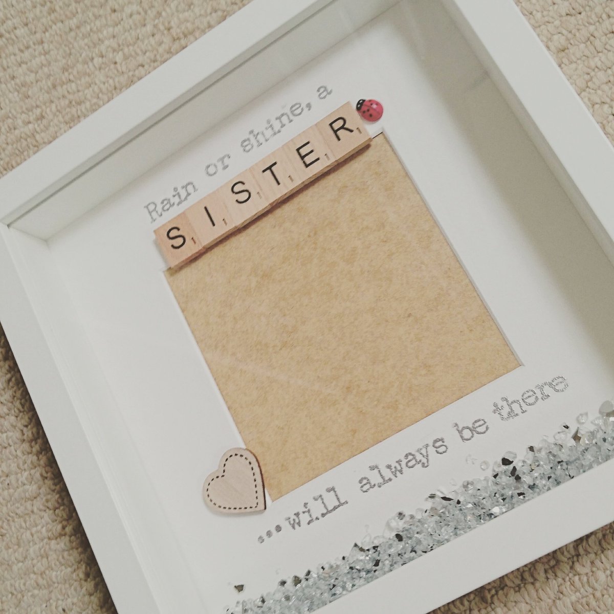 craftbykay's tweet photo. Another lovely sister frame ❤ #sister #keepsake #handmade #CraftByKay https://t.co/jhG4f16WSX