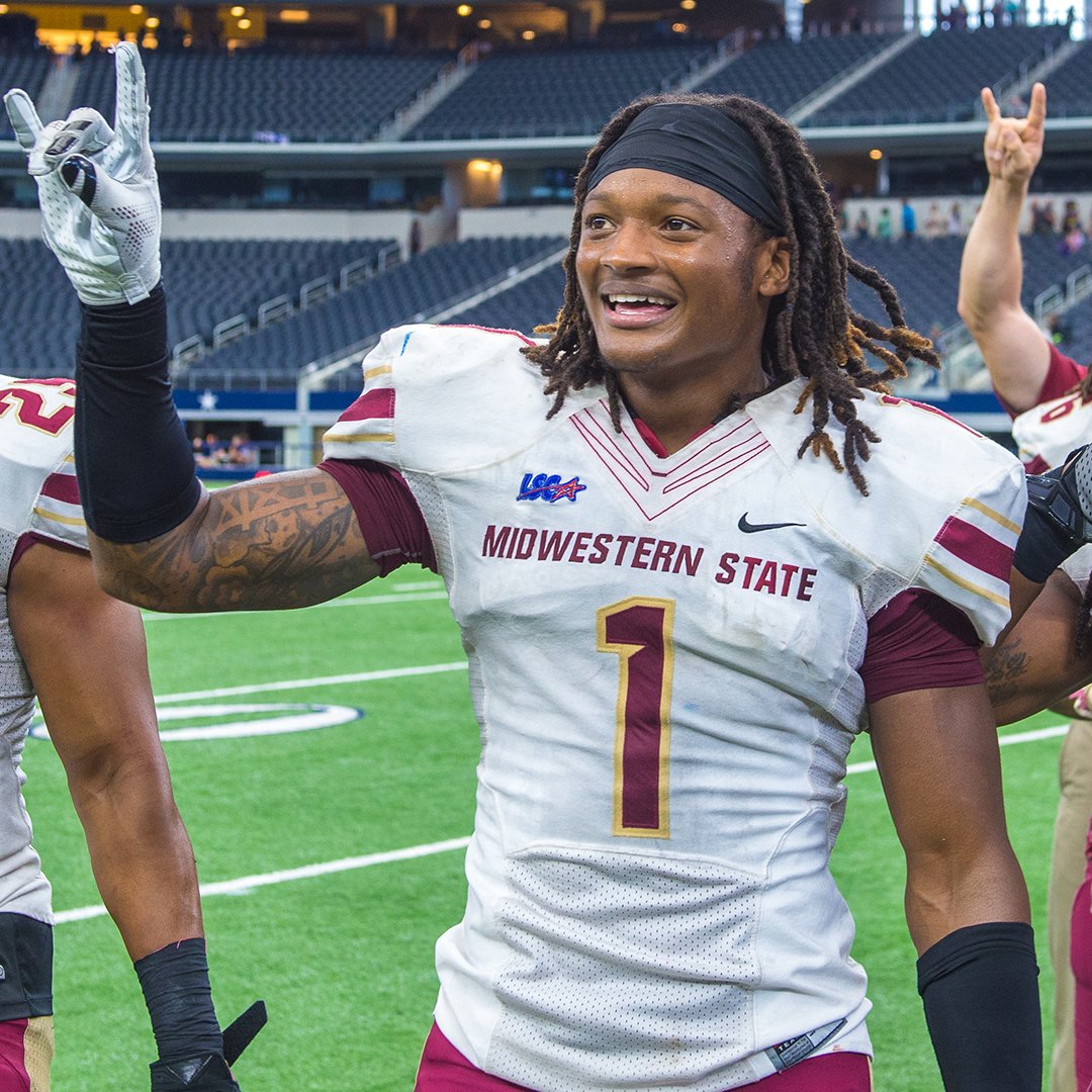 MSUMustangs's tweet photo. Happy Birthday to our favorite NFL performer and former @MWSUFootball standout @callmequi_! #StangGang https://t.co/jdeggqfA1p