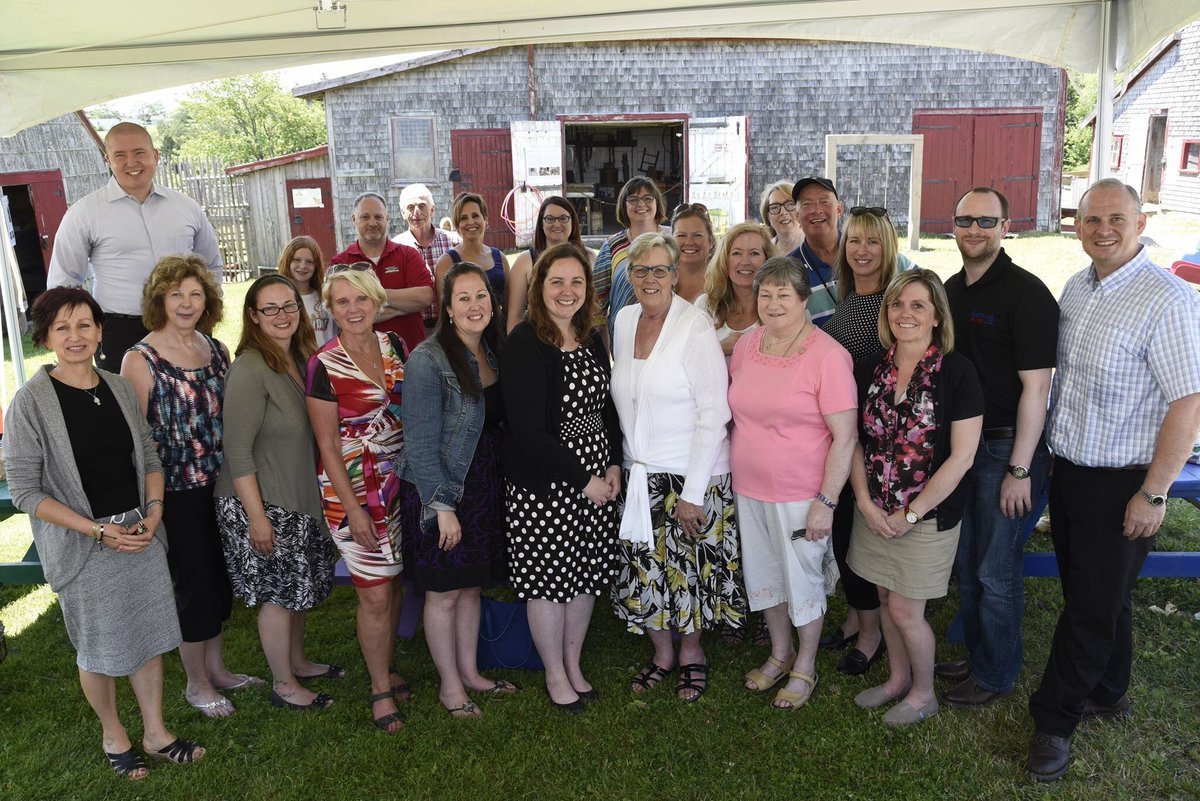 A little #ThrowbackThursday to a fun lunch with the folks @ABCH_CH! #Networking