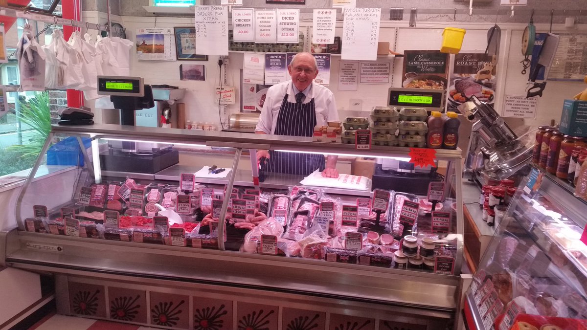SteveRRCR's tweet photo. DIGI SM5100's ready for business at G&amp;E Hallsworth Butchers in Ormskirk Lancs. @DigiScalesUK @LangleyEPOS #butchers https://t.co/k2ipWTCvv2