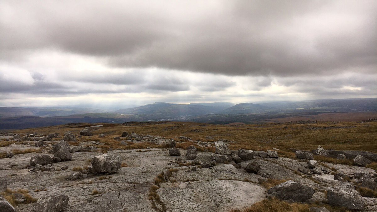 felinfachgriff's tweet photo. Having done a fab #geoparkambassadorcourse run by @BBNatPark @BreconBeaconsNP sent the day wondering #Cribarth #CarregGoch #walkingthursday https://t.co/Hz14X0A5sl