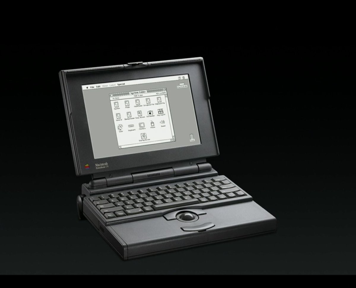 doctorapple050's tweet photo. "This week marks the 25th anniversary of our very first notebook. It was on Oct. 25 1991 that Apple unveiled the first PowerBook." https://t.co/1T6iTht06l