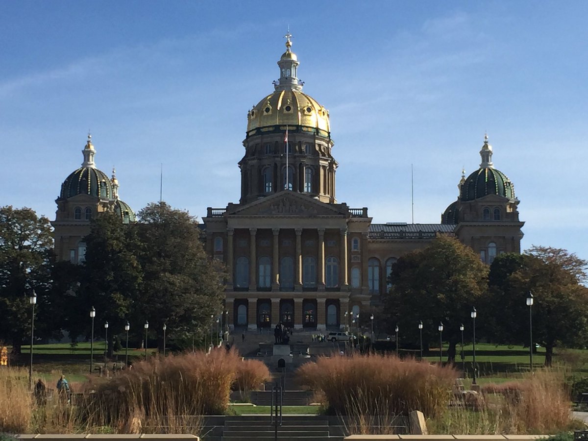 Durcanrebecca's tweet photo. Thank you to Joe Jamieson and the @OCT_OEEO team for inviting me to speak at #NASDTEC in Des Moines. Wonderful conference and town! https://t.co/OlyICm2EW7