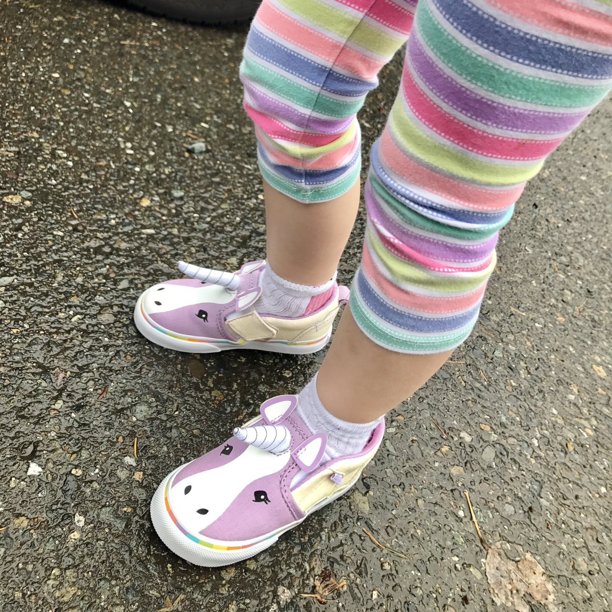 This kid of mine sure does dance to the beat of her own drum... and who am I to stop her?! #vans