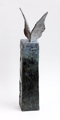 OC_Gallery's tweet photo. Capturing beautifully the spirit of the #spleen in Baudelaire's poem Elevation, Annika Berglund's bronze pour #Vue2016 at the RHA, 3-6 Nov. https://t.co/kkxcbIsdHa