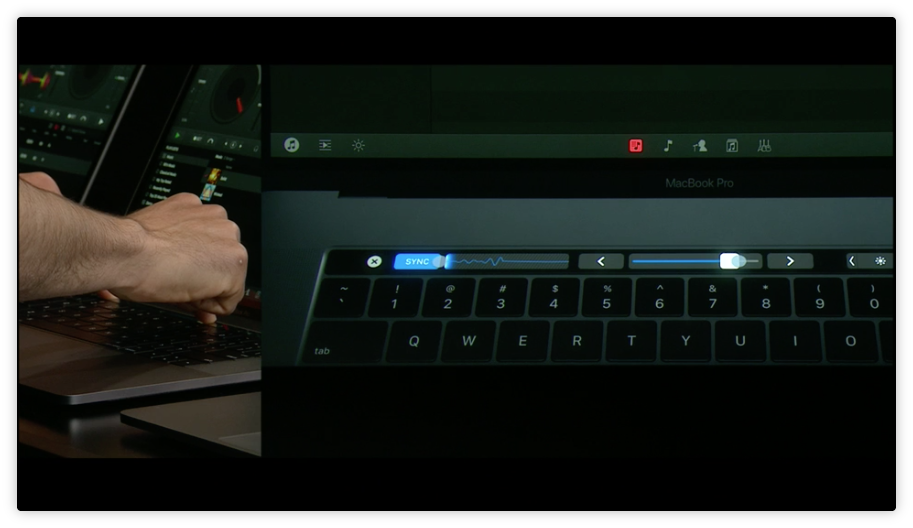 iCulture's tweet photo. Dj’en met de Touch Bar ziet er zo TOF uit! #HelloMac #iCulture https://t.co/lbCr6hPJNA