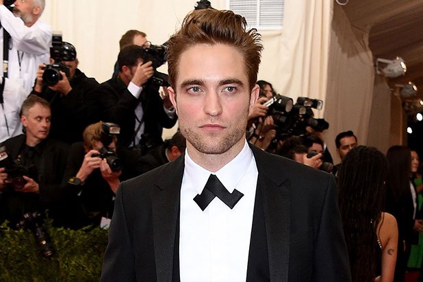 TheWrap's tweet photo. Robert Pattinson's 'Good Time' Acquired by A24 https://t.co/hXjequJ0MQ https://t.co/HJAcOK2IBY