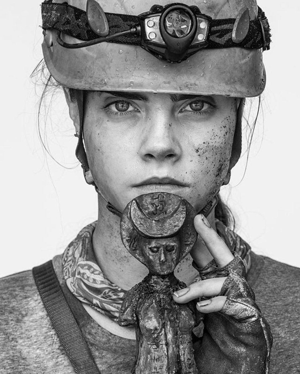 Caraimages's tweet image. NEW/OLD portrait of Cara Delevingne as Dr. June Moone for #SuicideSquad