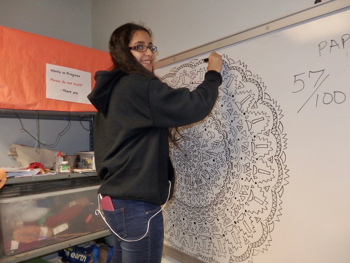 HT_MediaCenter's tweet photo. Intern at work: drawing a Mandala
#hthsnews #makerspace #mandala https://t.co/4b9pRaLhFM