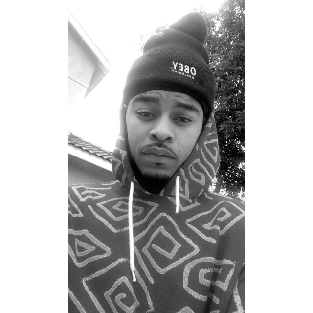 pr_Langston's tweet photo. [New Mixtape] ‼️💽
#TequilaandMoet2 is out now ‼️
⬇️Load &amp;👂🏽🌊🌊🌊
🍸🔥🍾🎶
https://t.co/NIHdzp4J7j https://t.co/CI5pveyixq