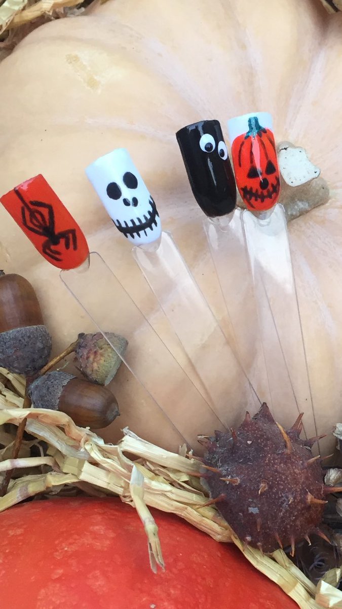 HALLOWEEN | Binnenkort is het Halloween.
Deze nail "looks" zijn Zo Mooii.
#halloween #ghost #pumpkin #party # helemaalmooii