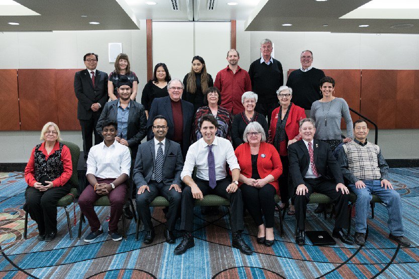 oko_mary's tweet photo. I can no longer say I don't have a photo with @JustinTrudeau Happy to be at #lpco2016 Keep the movement going! #lpc https://t.co/bM0LUixgkp