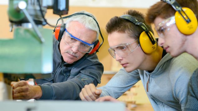 HarisonJamesLTD's tweet photo. How will the apprenticeship levy affect employers? https://t.co/GJCNkiQTsu  #ukbusinesshour #robinhoodhour #rotherhamhour #barnsleyhour https://t.co/2c1y5HJ1CA