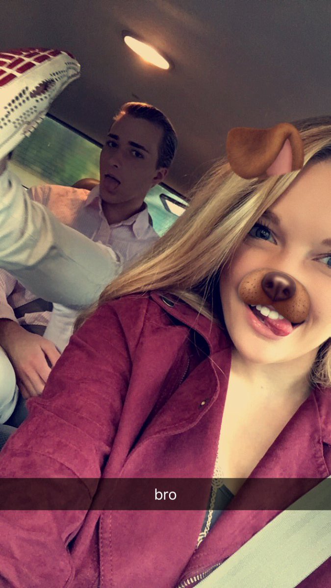 AllyNoelle18's tweet photo. happy birthday to my best friend also known as my brother, hope you have the best day. love you to the moon and back🌙❤️ @cxandler https://t.co/DIesIMLXzv