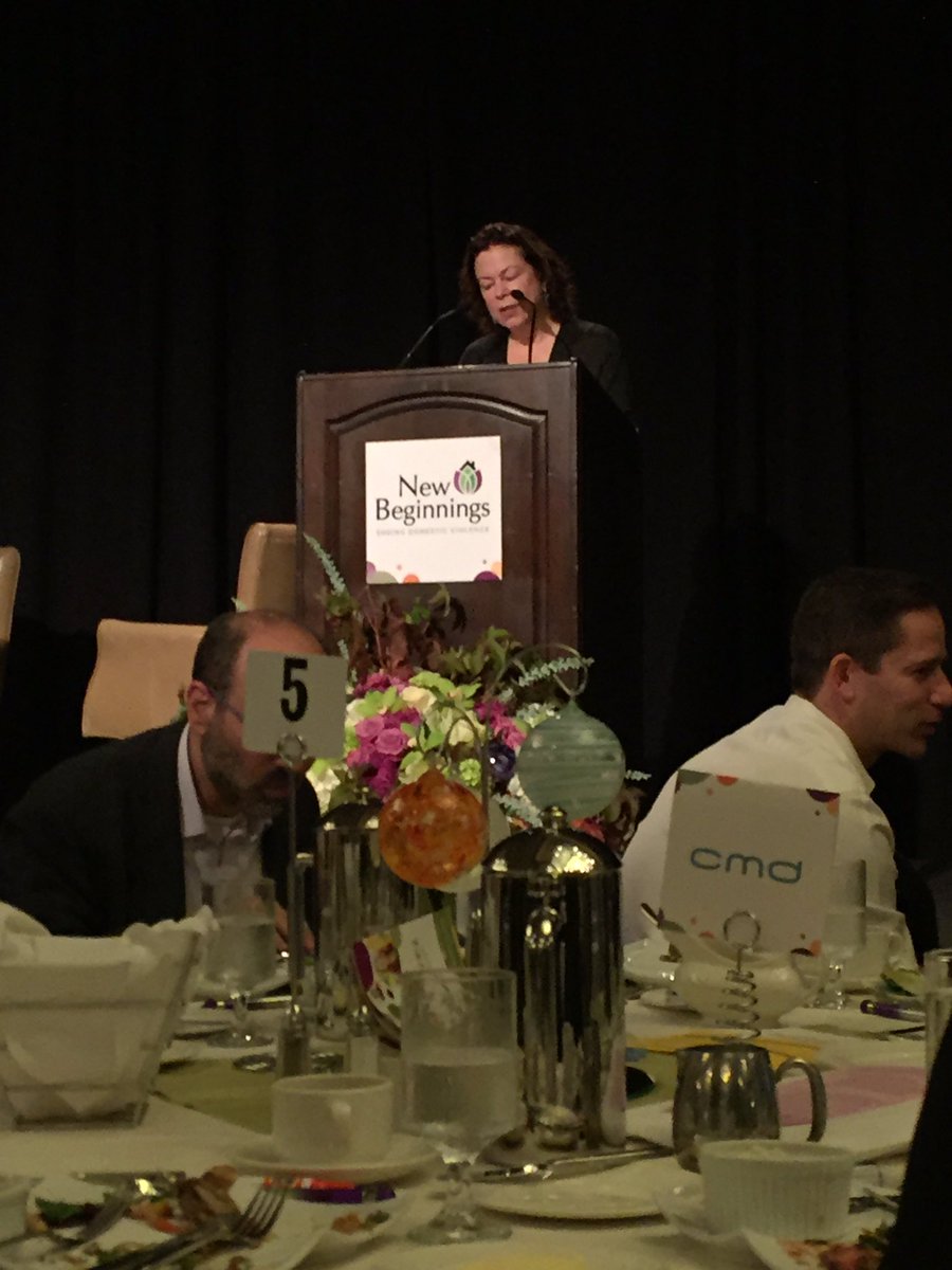 kibbleprentice's tweet image. Congrats New Beginnings on 40th year. Thanks for what you do. Thx City County for support. Proud sponsor @NewBeginEndDV