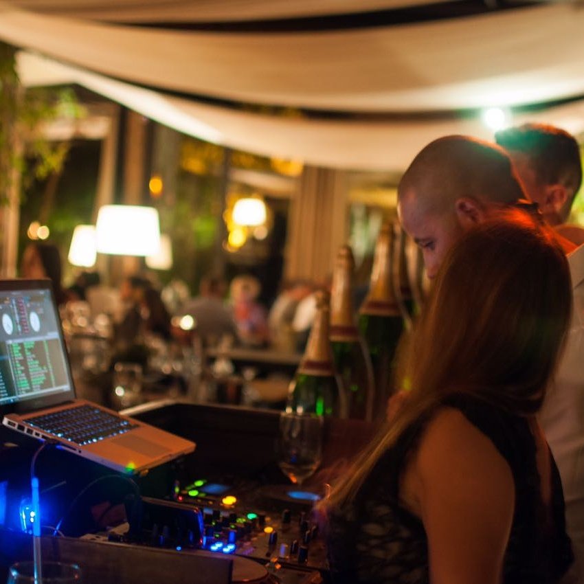 Ce soir c'est la SPICY au bô &amp; zin dès 21 h.
#marrakech #restaurant #soirée #cop22 #meilleuresplaylists #dj #dancefloor #show